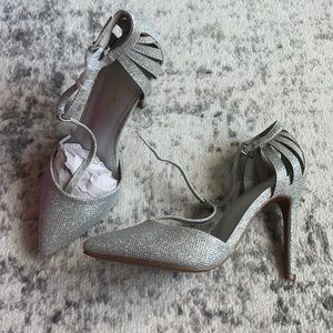 COPY - Silver metallic evening heels